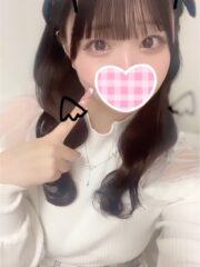 もえ♪黒髪童顔ロリ美少女